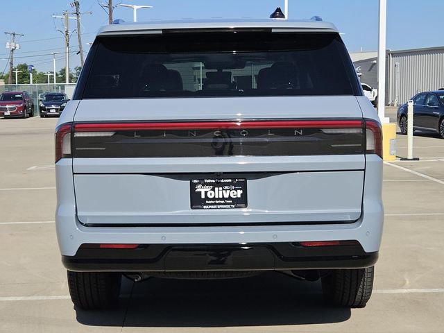 New 2026 Lincoln Navigator Reserve AWD/4WD image 7
