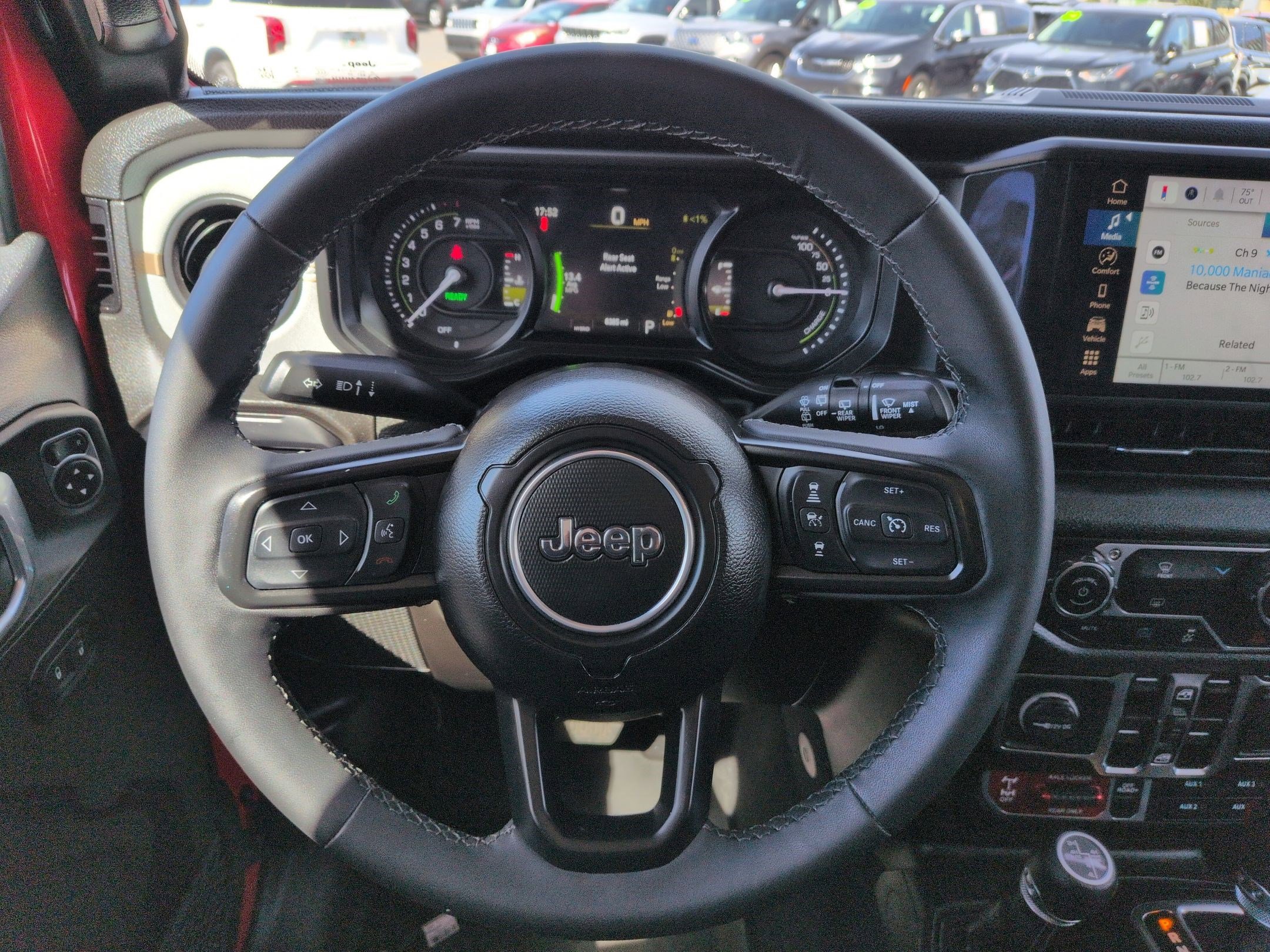 Used 2025 Jeep Wrangler Willys image 18