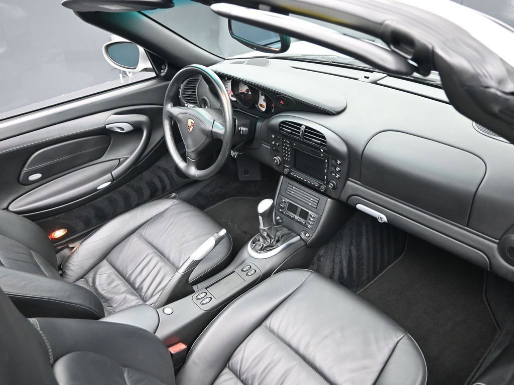 Used 2004 Porsche 911 Turbo image 30