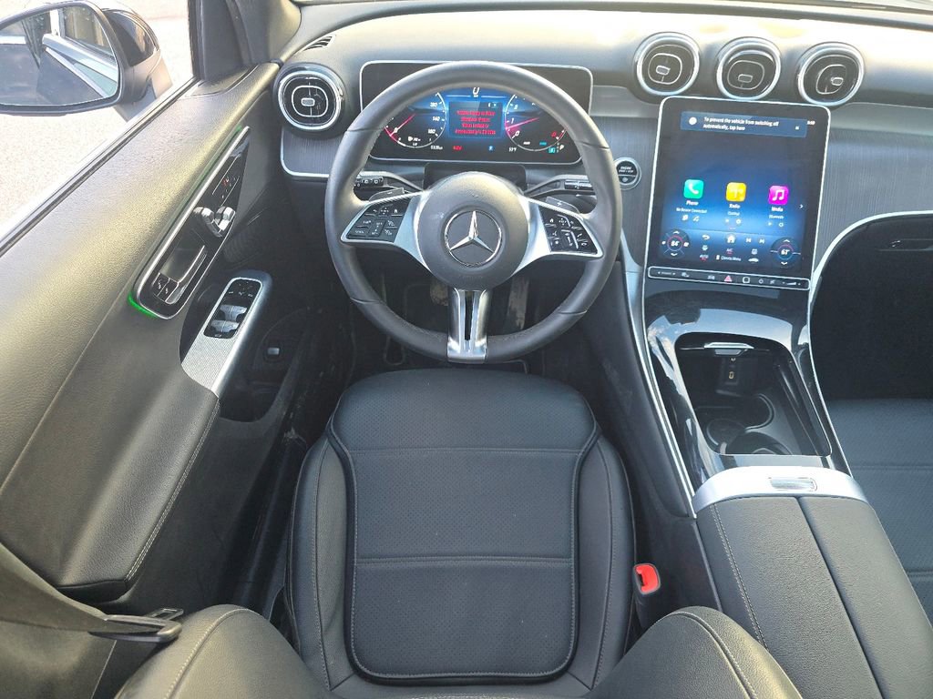 Used 2026 Mercedes-Benz GLC 300 4MATIC image 25