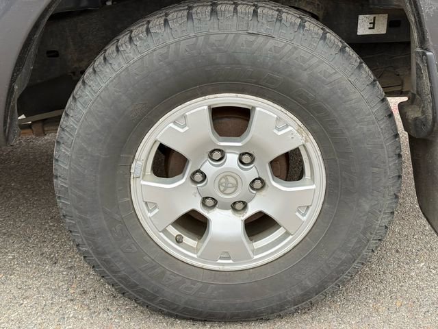 Used 2011 Toyota Tacoma 4x4 Access Cab V6 image 17