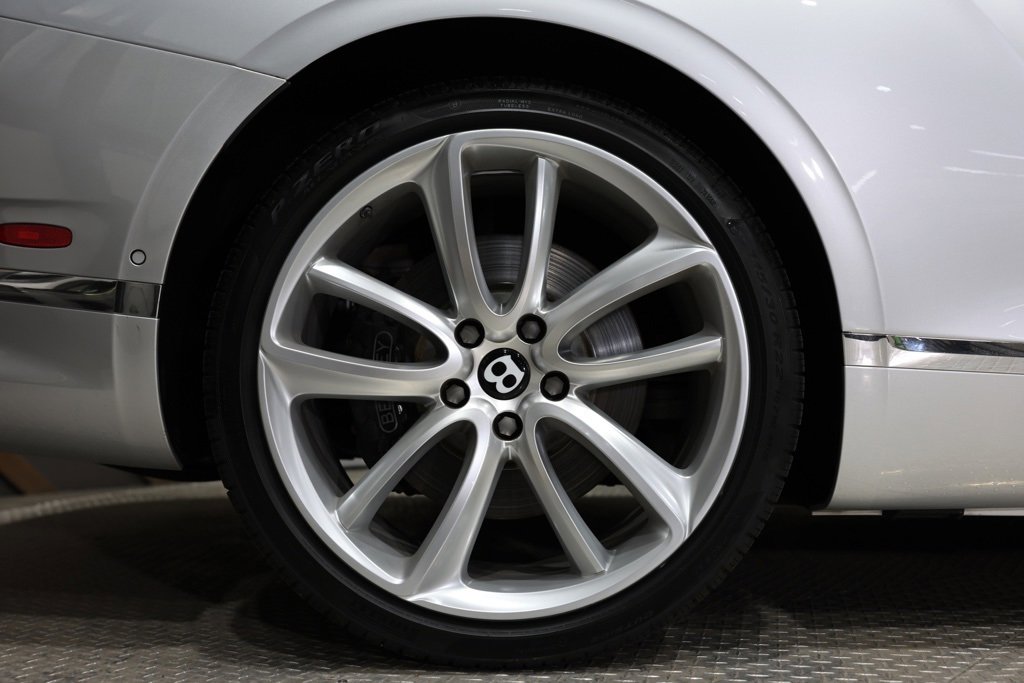 Used 2021 Bentley Continental GT image 10