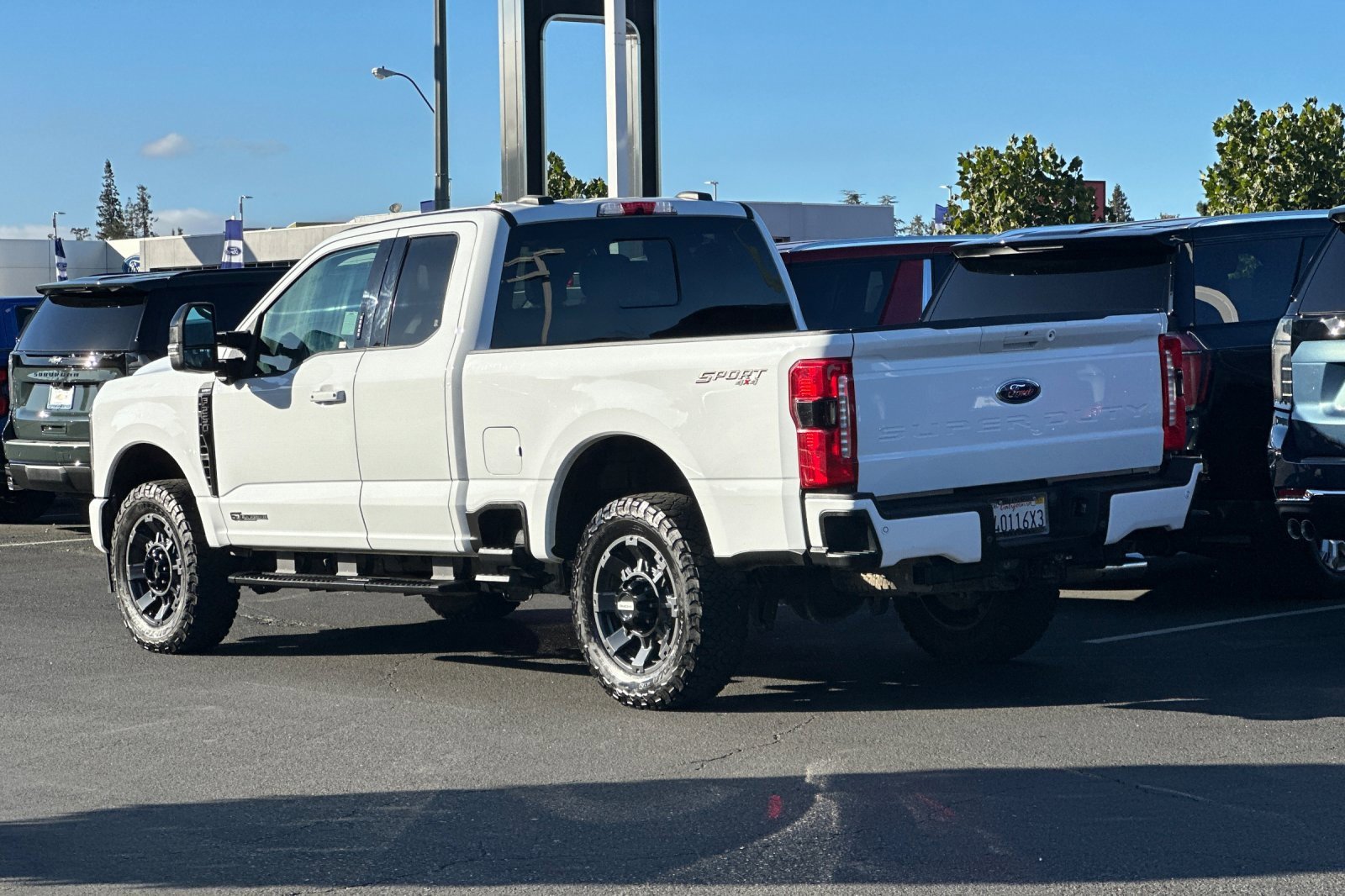 Used 2024 Ford F250 Lariat w/ Sport Appearance Package image 7