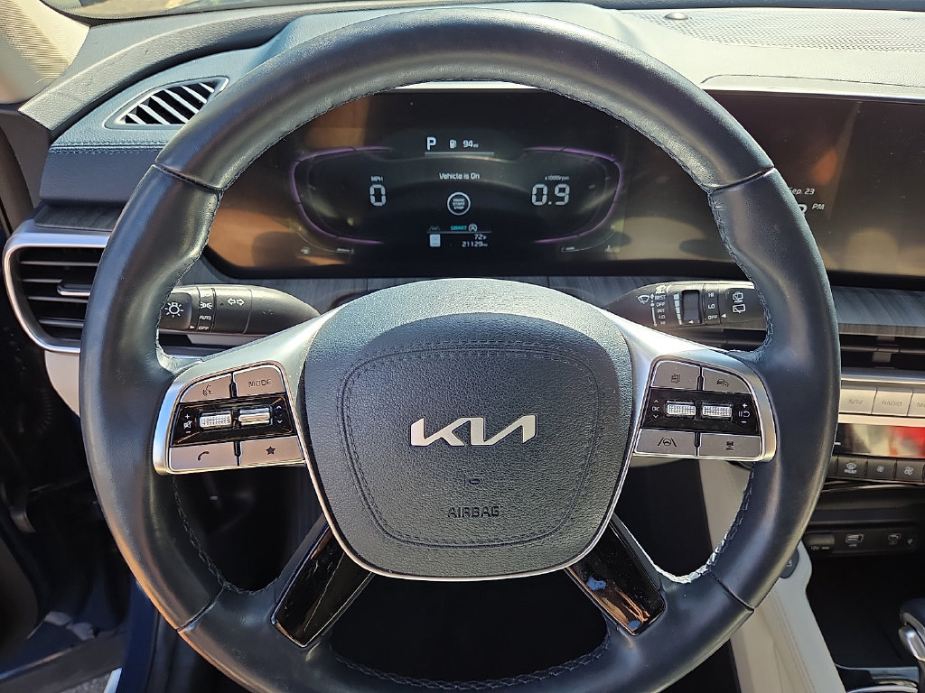 Certified 2024 Kia Telluride EX w/ EX Captain's Chair Package AWD/4WD image 20