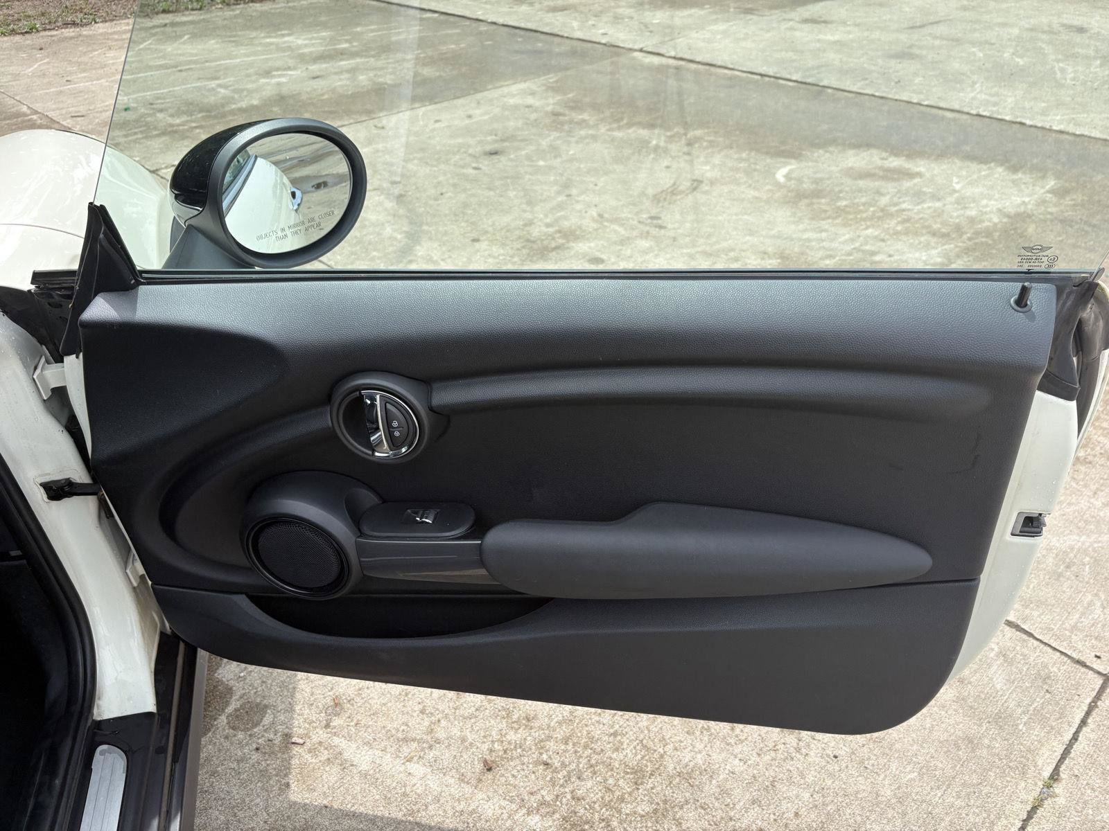 Used 2017 MINI Cooper 2-Door Hardtop FWD image 7
