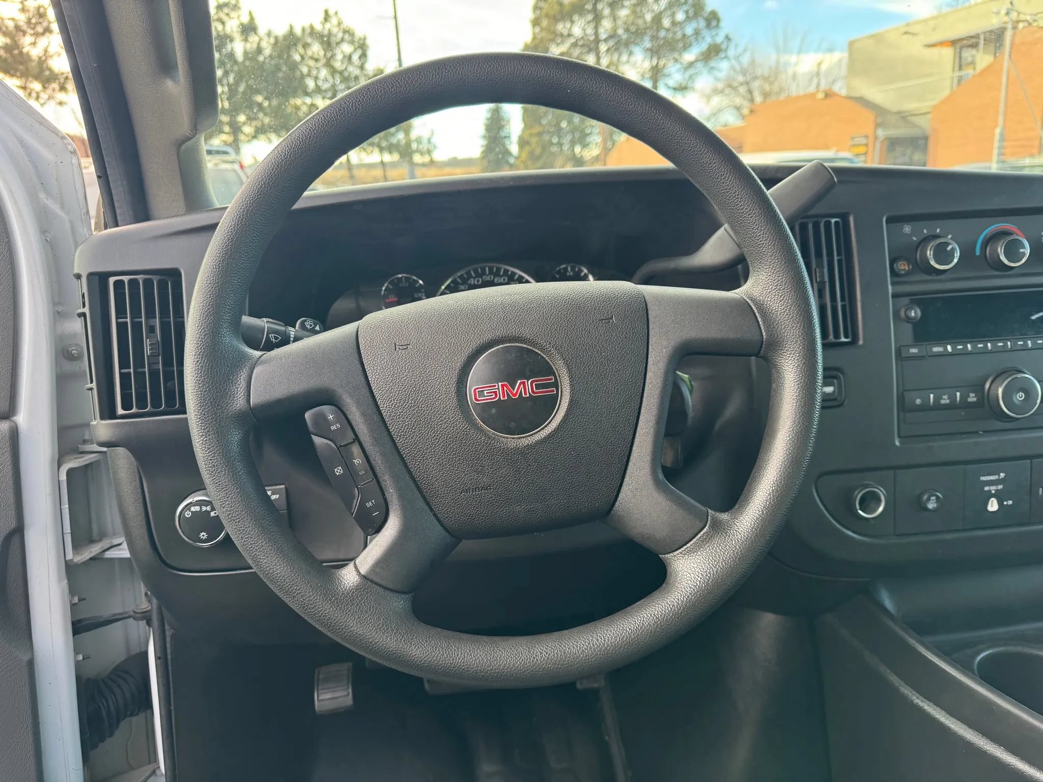 Used 2021 GMC Savana 2500 w/ Driver Convenience Package RWD image 27
