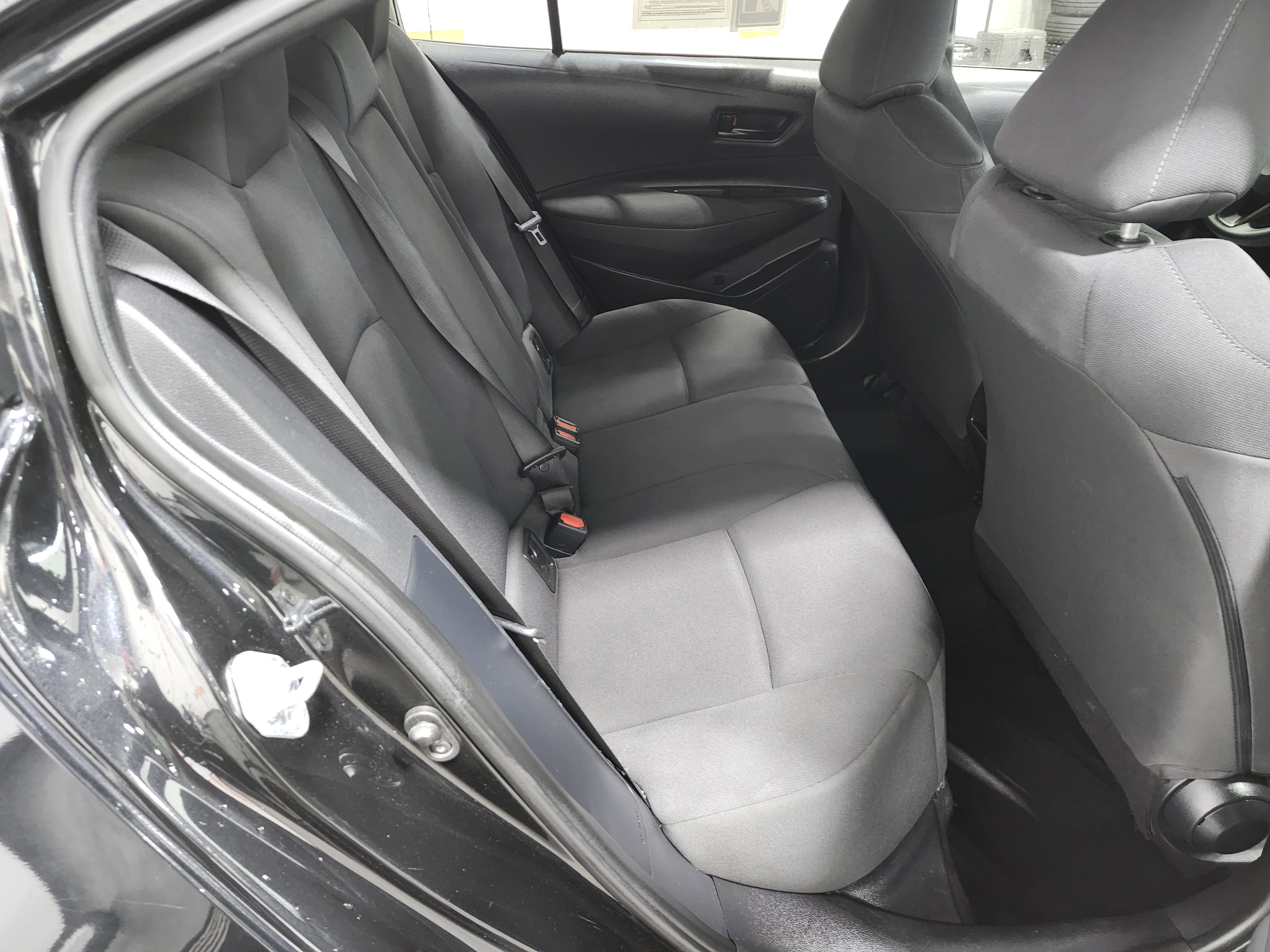 Used 2022 Toyota Corolla LE image 17