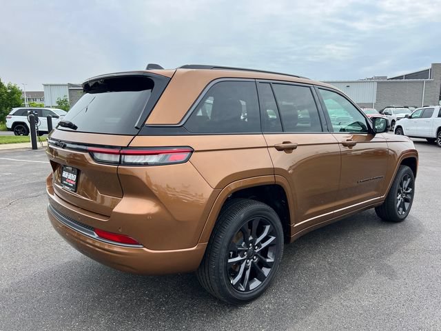 New 2026 Jeep Grand Cherokee Limited AWD/4WD image 8
