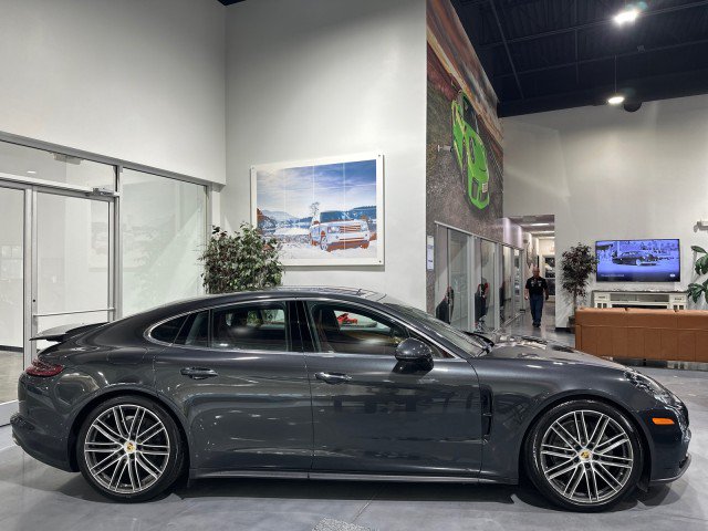 Used 2017 Porsche Panamera 4S AWD/4WD image 23