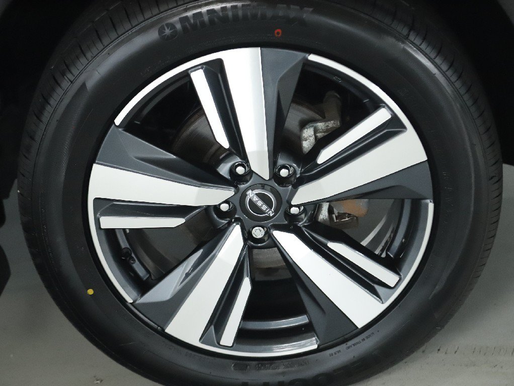 Certified 2023 Nissan Rogue SL w/ SL Premium Package AWD/4WD image 10