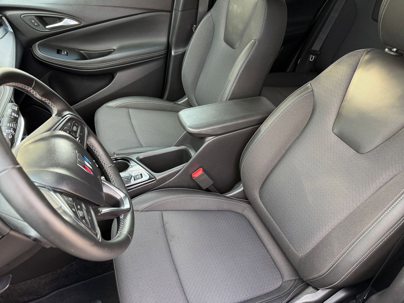 Used 2025 Buick Encore GX Preferred image 36