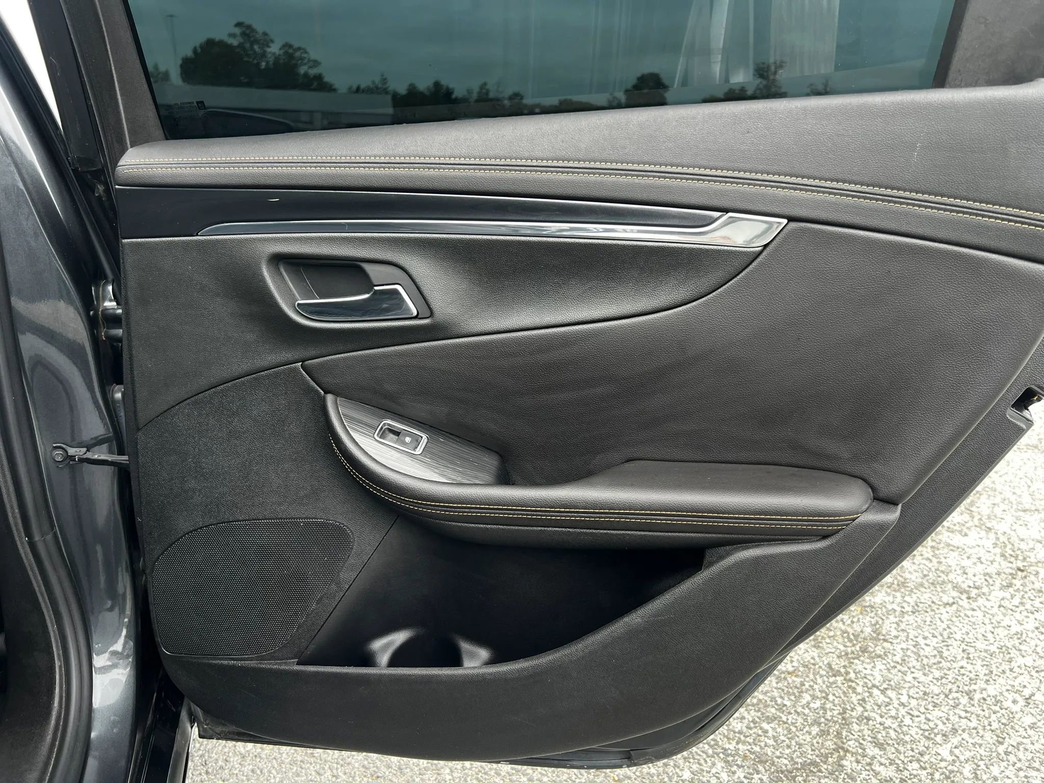 Used 2018 Chevrolet Impala LT w/ LT Leather Package FWD image 26