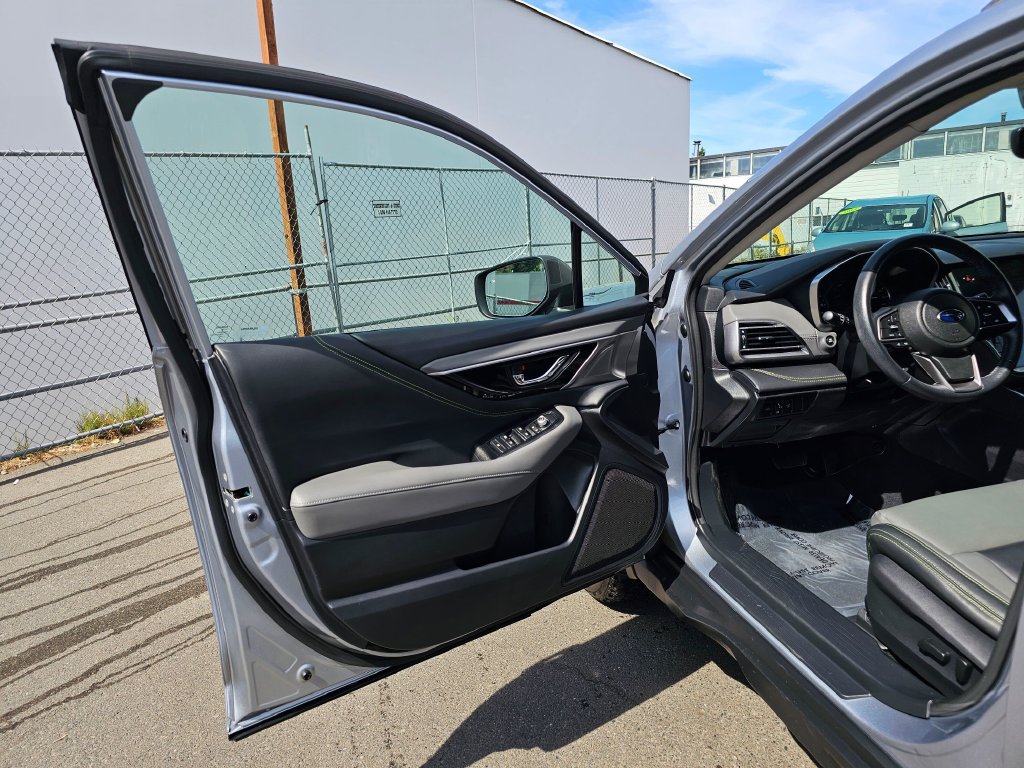 Used 2020 Subaru Outback Onyx Edition XT w/ Popular Package #2 AWD/4WD image 18