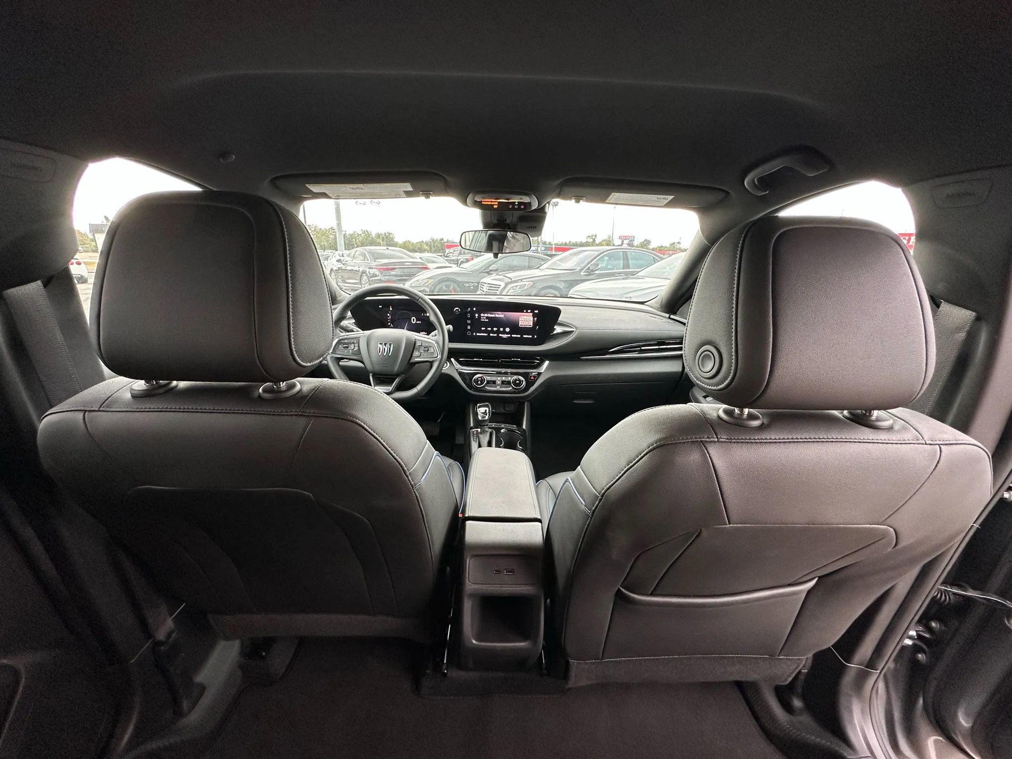 Used 2025 Buick Envista Sport Touring image 15