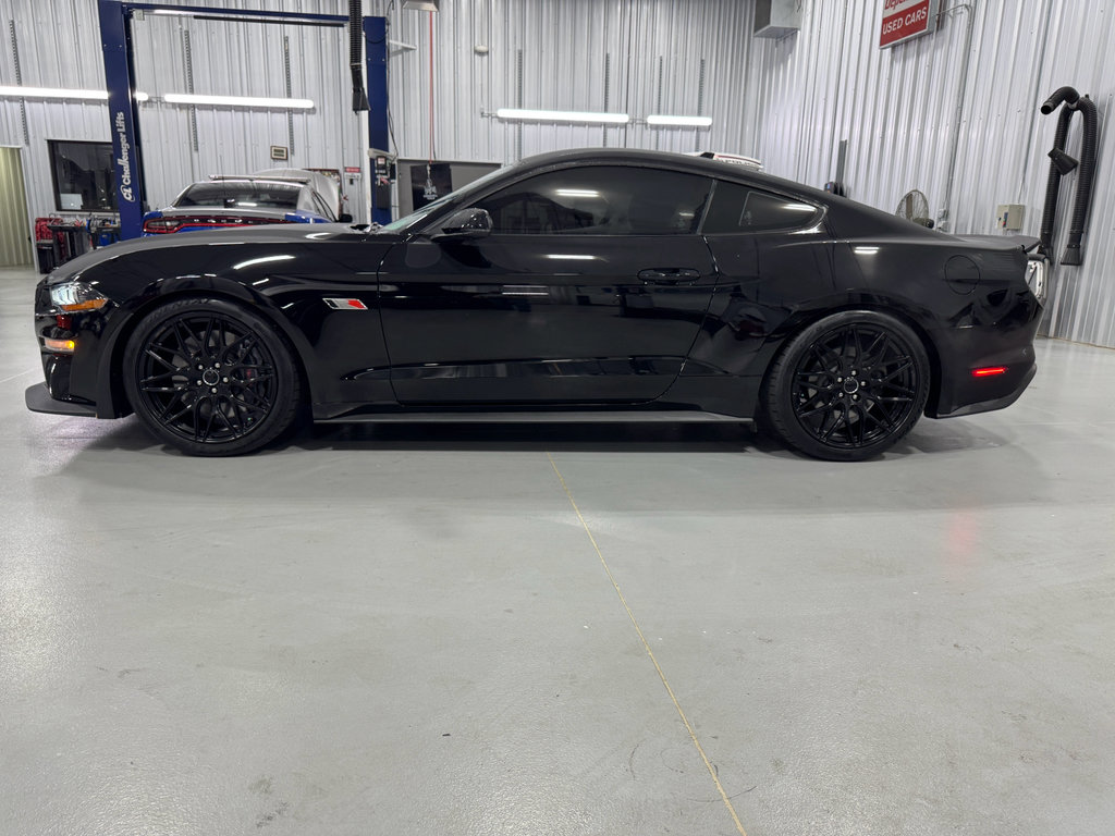 Used 2022 Ford Mustang GT Premium w/ GT Performance Package image 2