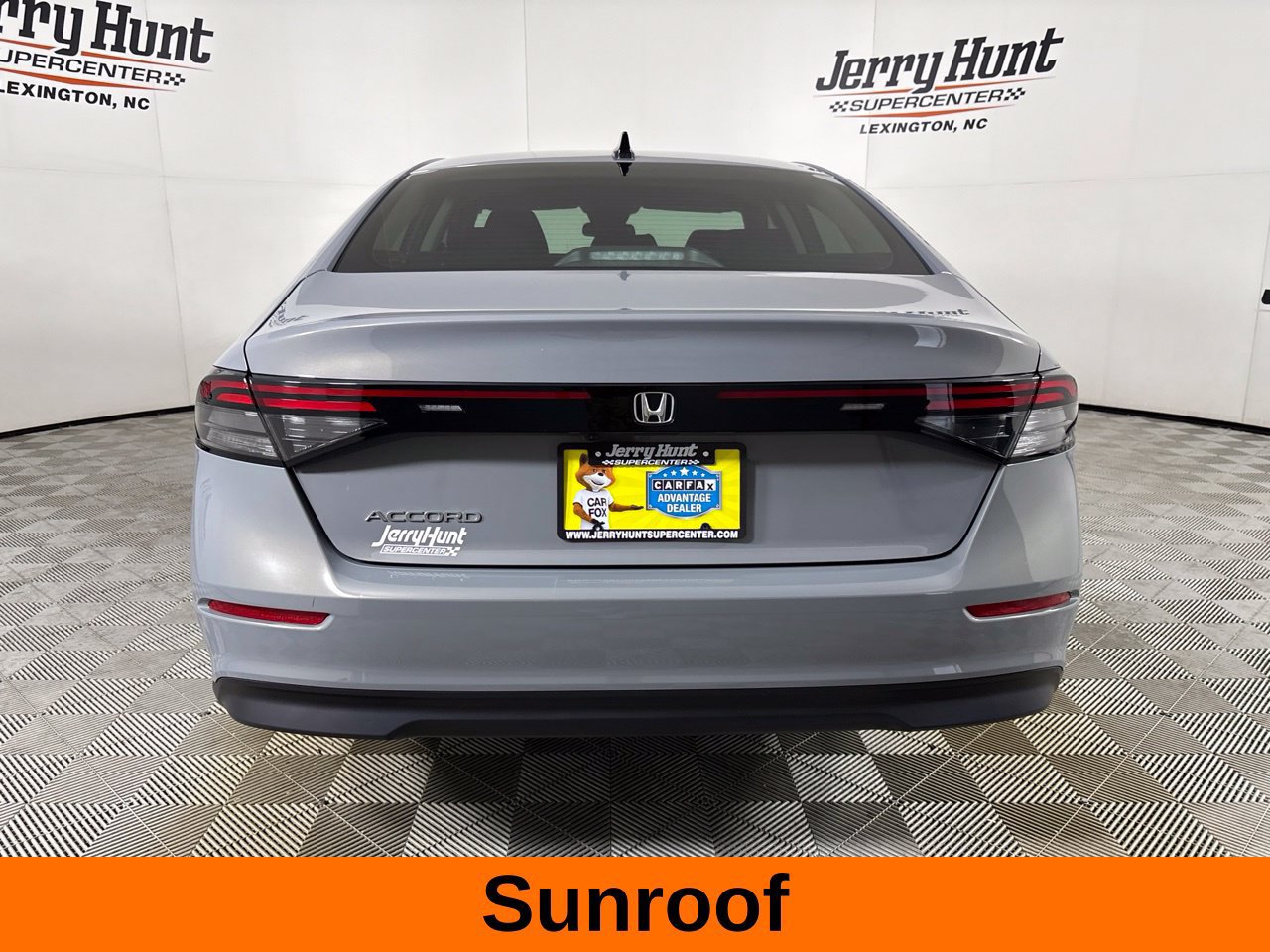Used 2025 Honda Accord SE image 6