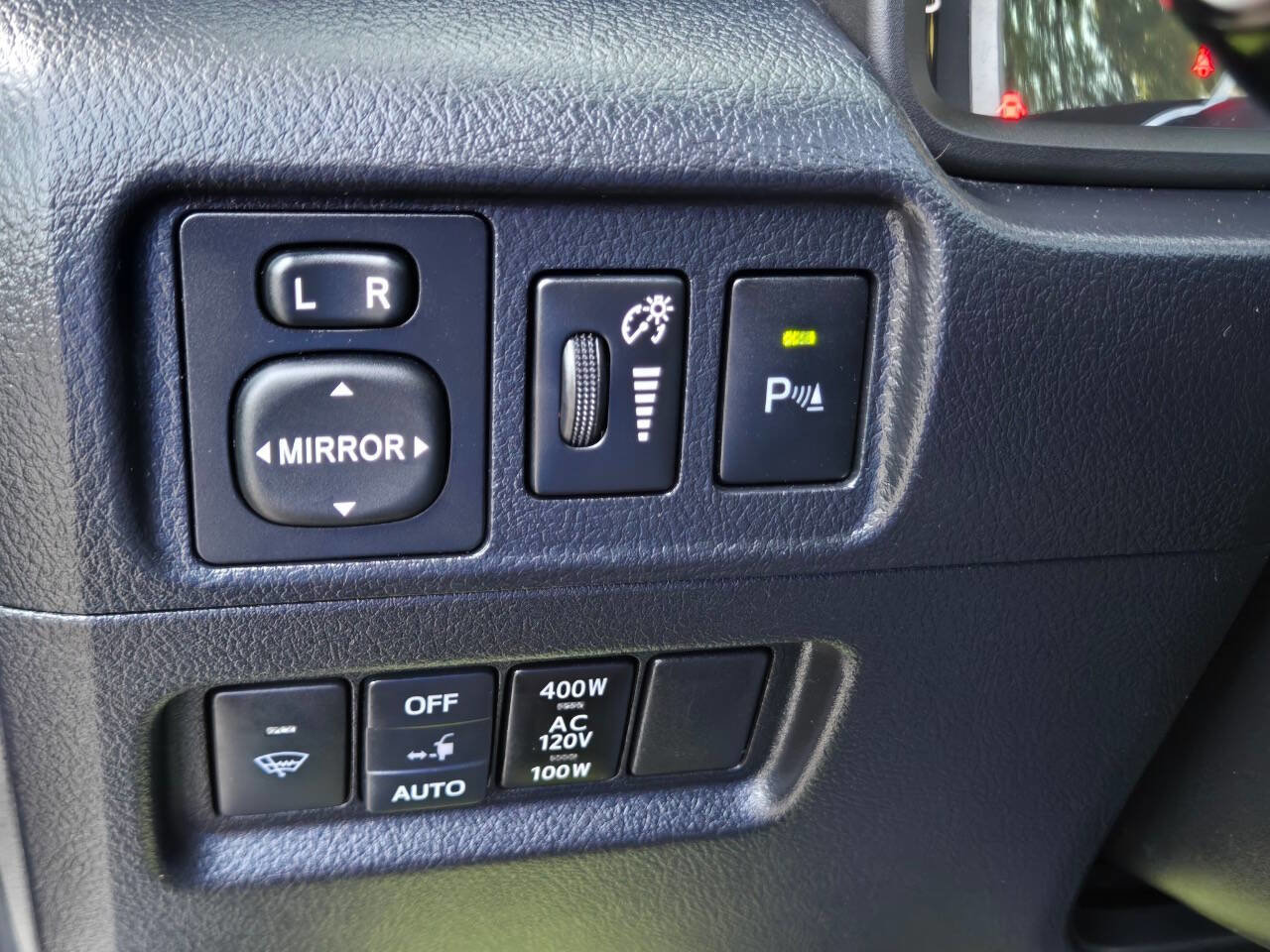 Used 2018 Toyota 4Runner Limited image 28