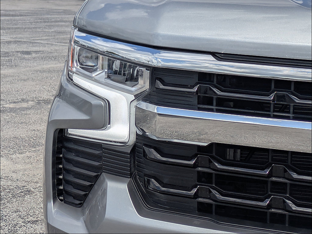 Used 2026 Chevrolet Silverado 1500 LT w/ Safety Package RWD image 12