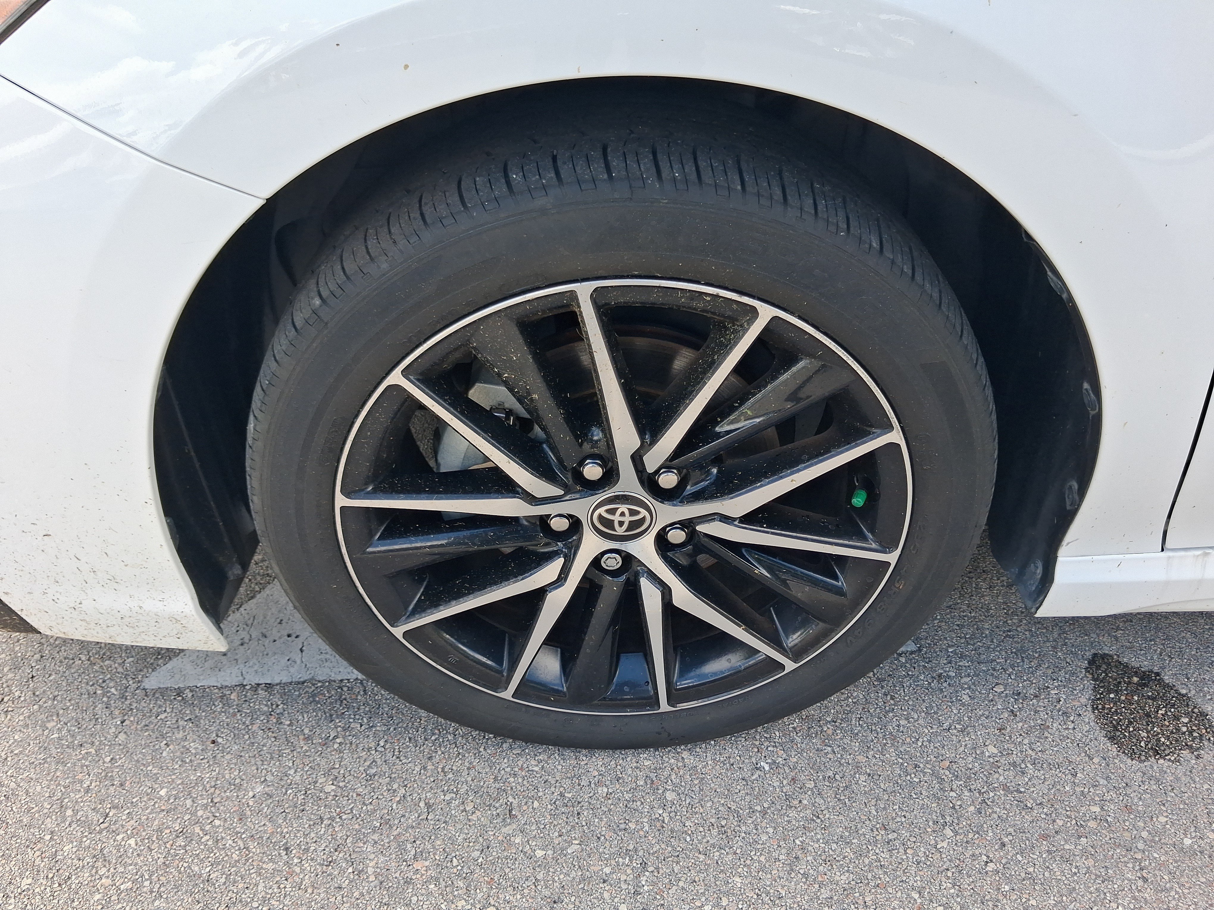 Used 2024 Toyota Camry SE FWD image 17