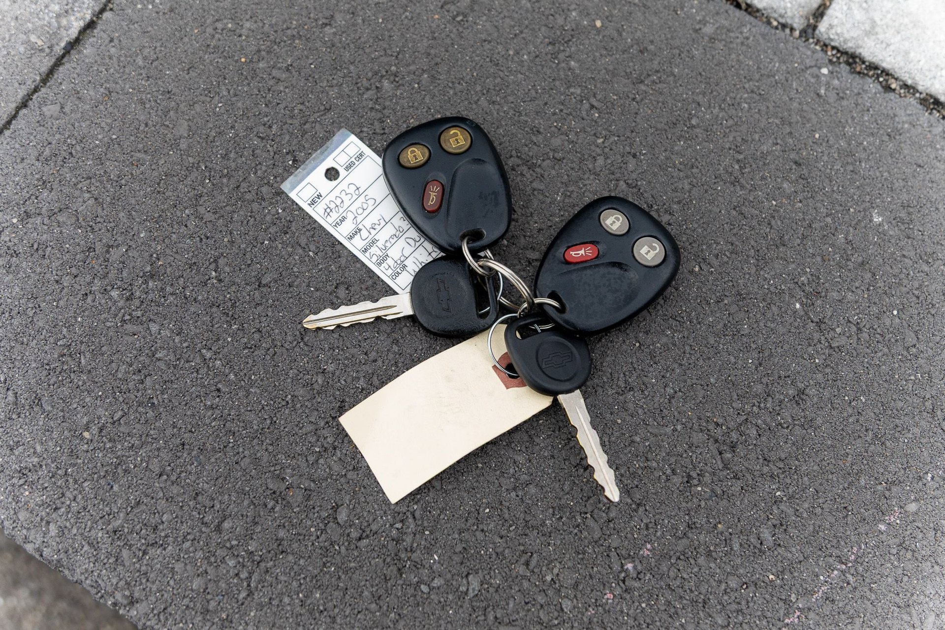 Used 2005 Chevrolet Silverado 3500 LT w/ Heavy-Duty Power Package image 31