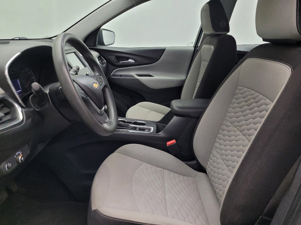 Used 2018 Chevrolet Equinox LS image 17