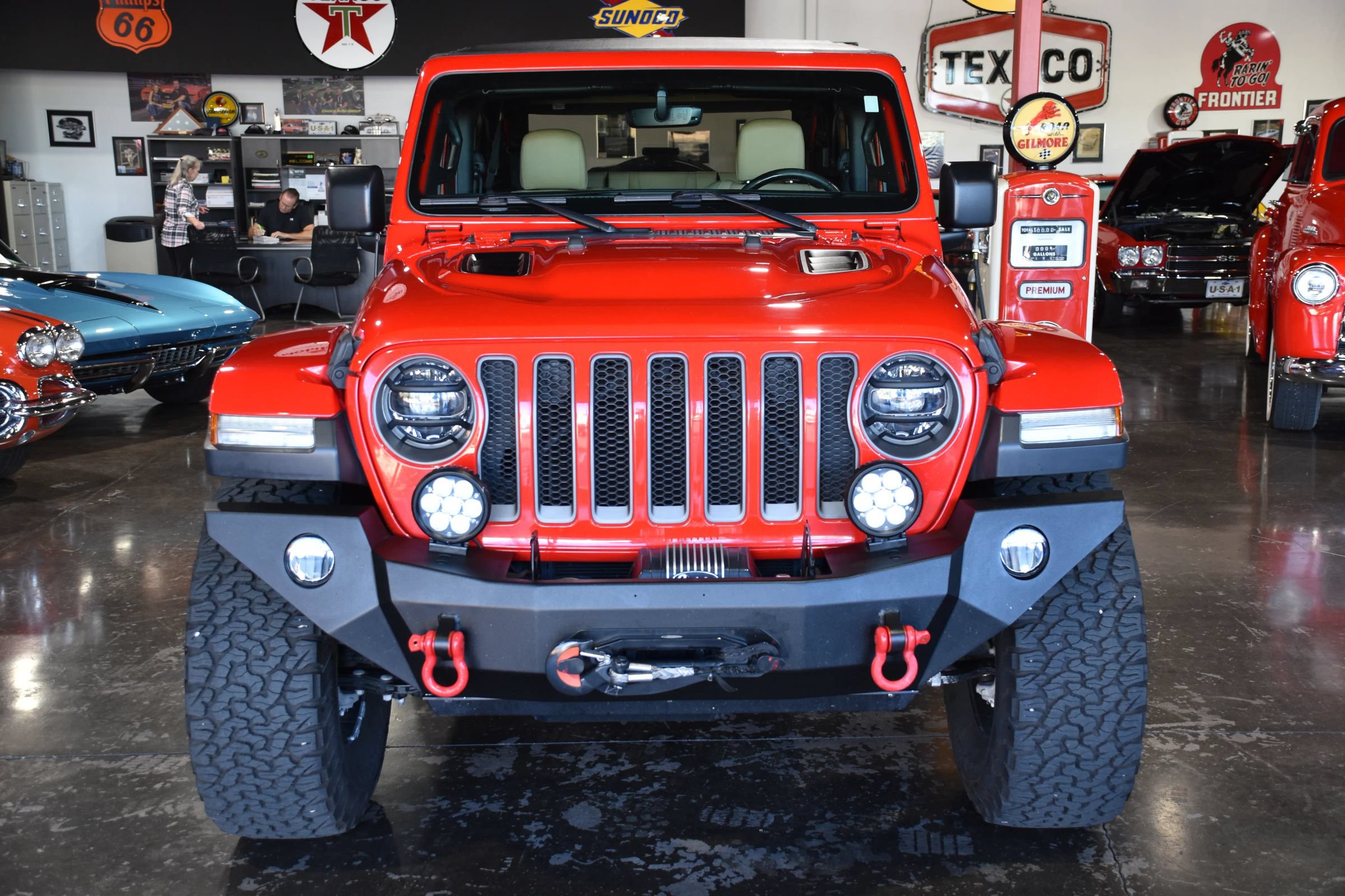 Used 2019 Jeep Wrangler Rubicon AWD/4WD image 3