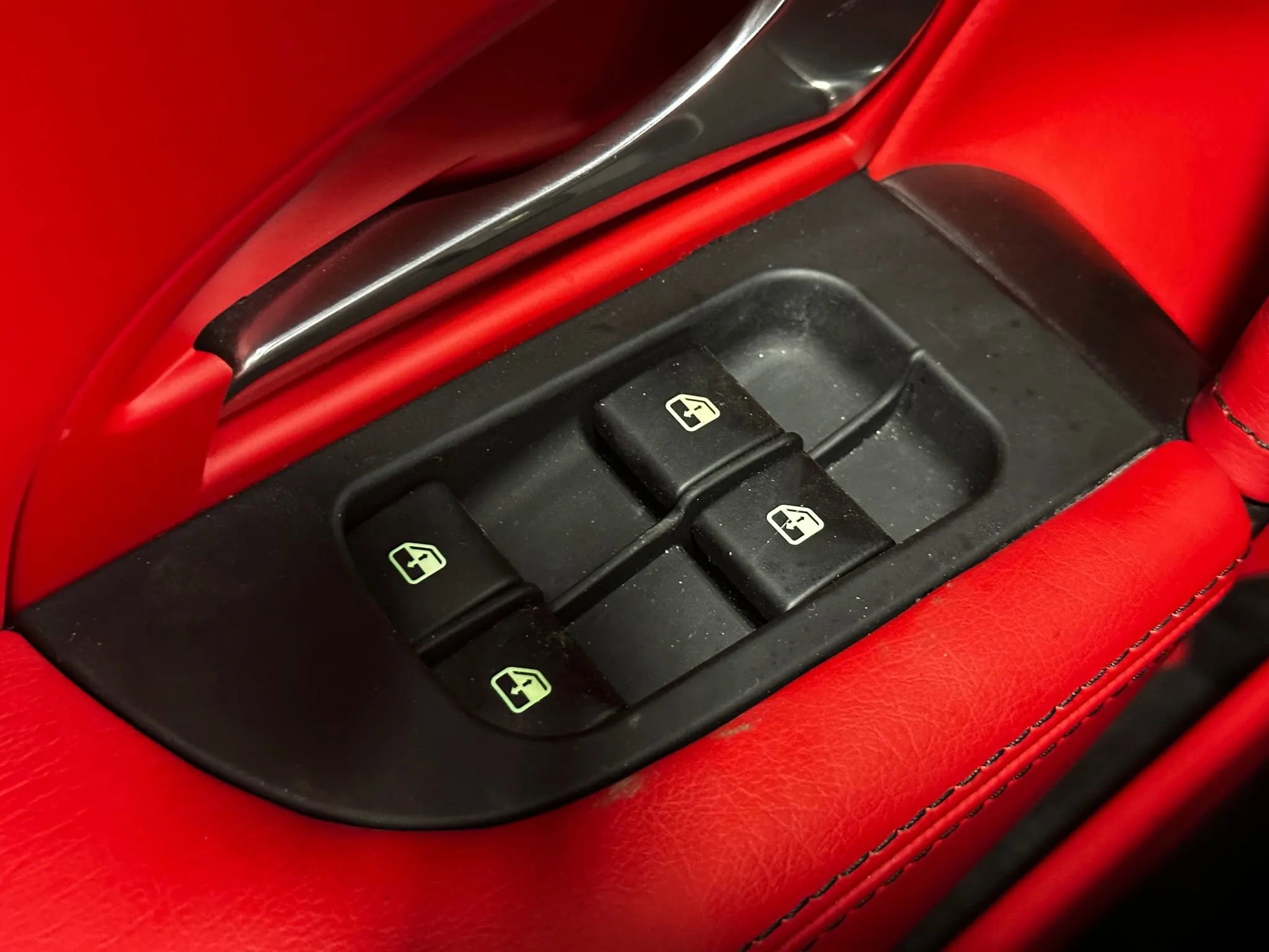 Used 2018 Maserati GranTurismo Sport image 28