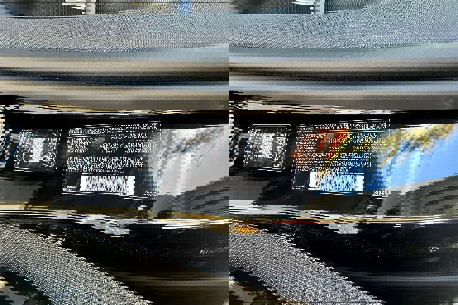 New 2026 Volvo XC60 B5 Plus w/ Protection Package Premier AWD/4WD image 12