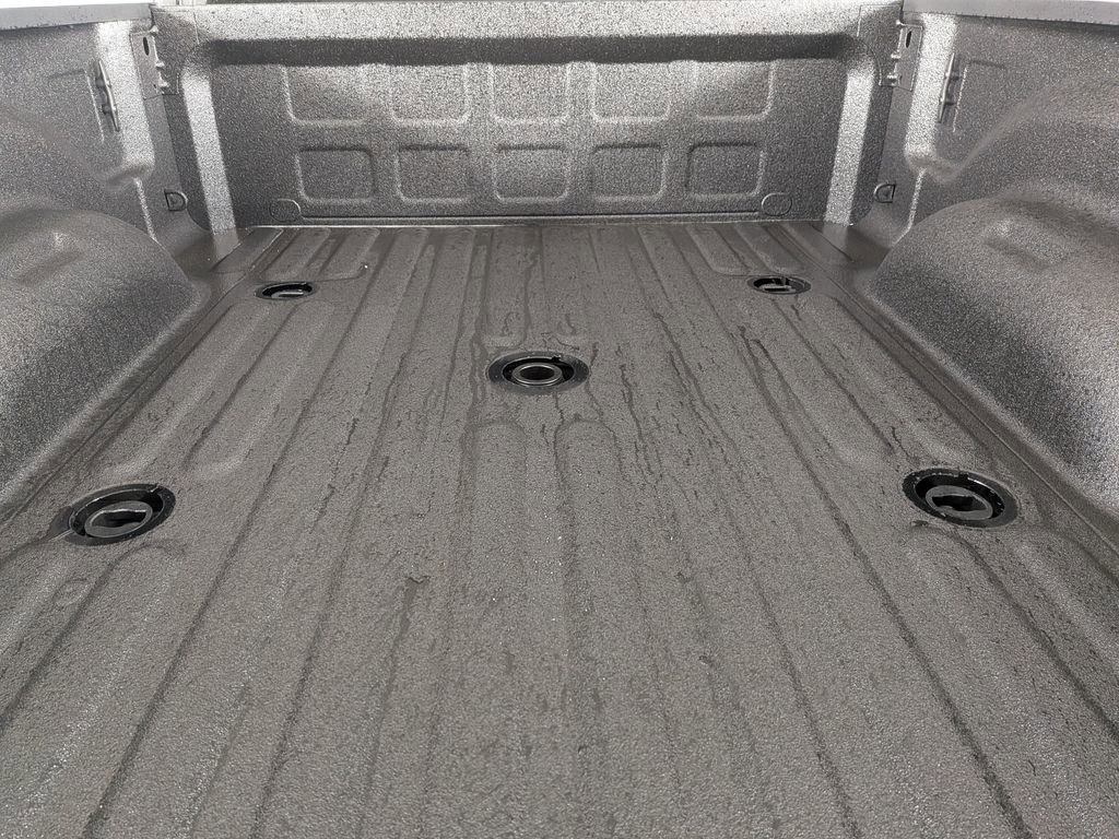 New 2026 RAM 2500 Laramie AWD/4WD image 10