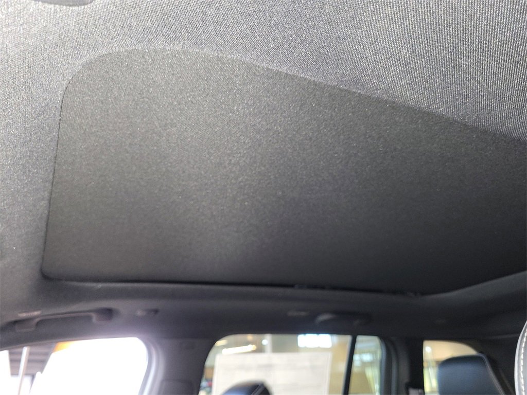 New 2025 Jeep Grand Cherokee Overland w/ Trailer Tow Package image 18