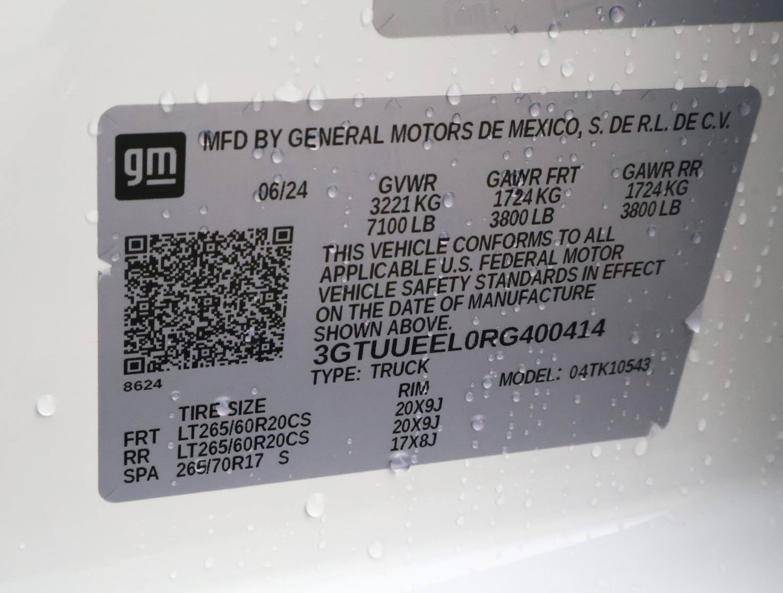 Used 2024 GMC Sierra 1500 AT4 w/ Technology Package AWD/4WD image 24