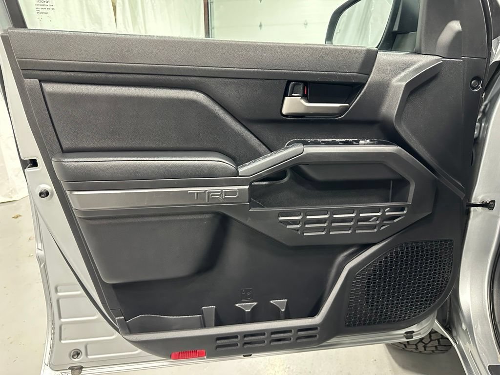 Used 2026 Toyota Tacoma TRD Off-Road AWD/4WD image 8