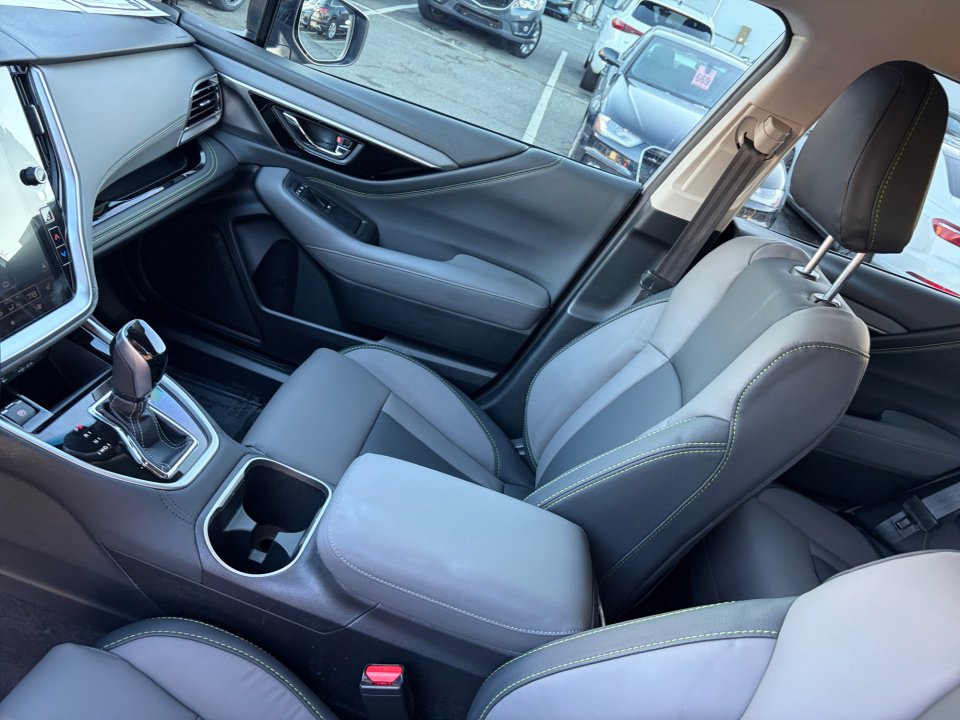 Used 2022 Subaru Outback Onyx Edition XT w/ Popular Package #2 image 34