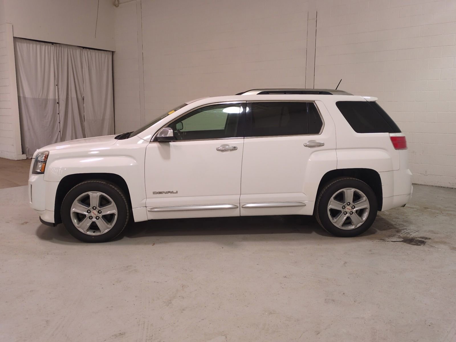 Used 2014 GMC Terrain Denali AWD/4WD image 7