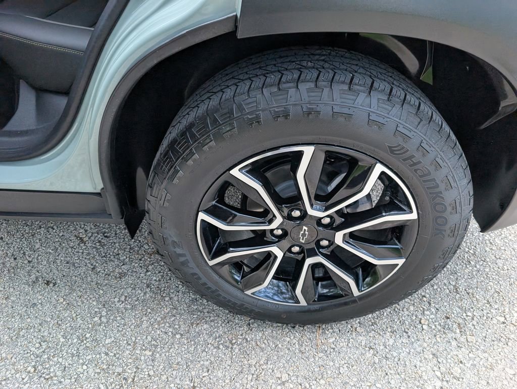 Used 2025 Chevrolet TrailBlazer ACTIV w/ Convenience Package image 11