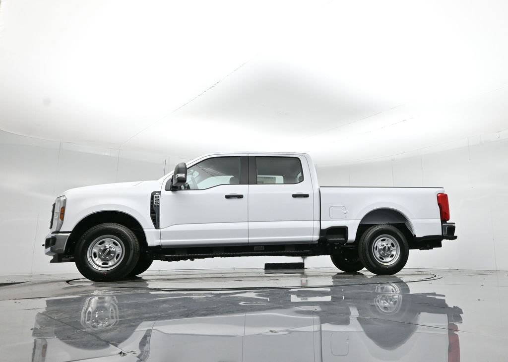 New 2026 Ford F250 XL w/ XL Chrome Package image 7