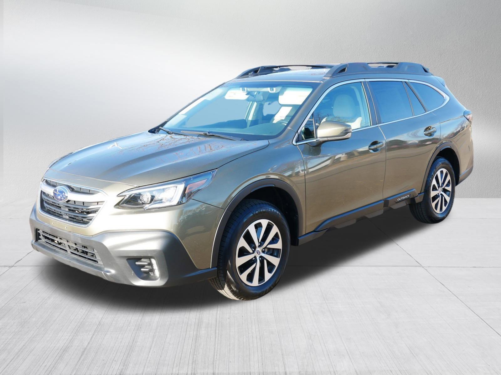 Used 2022 Subaru Outback Premium image 3