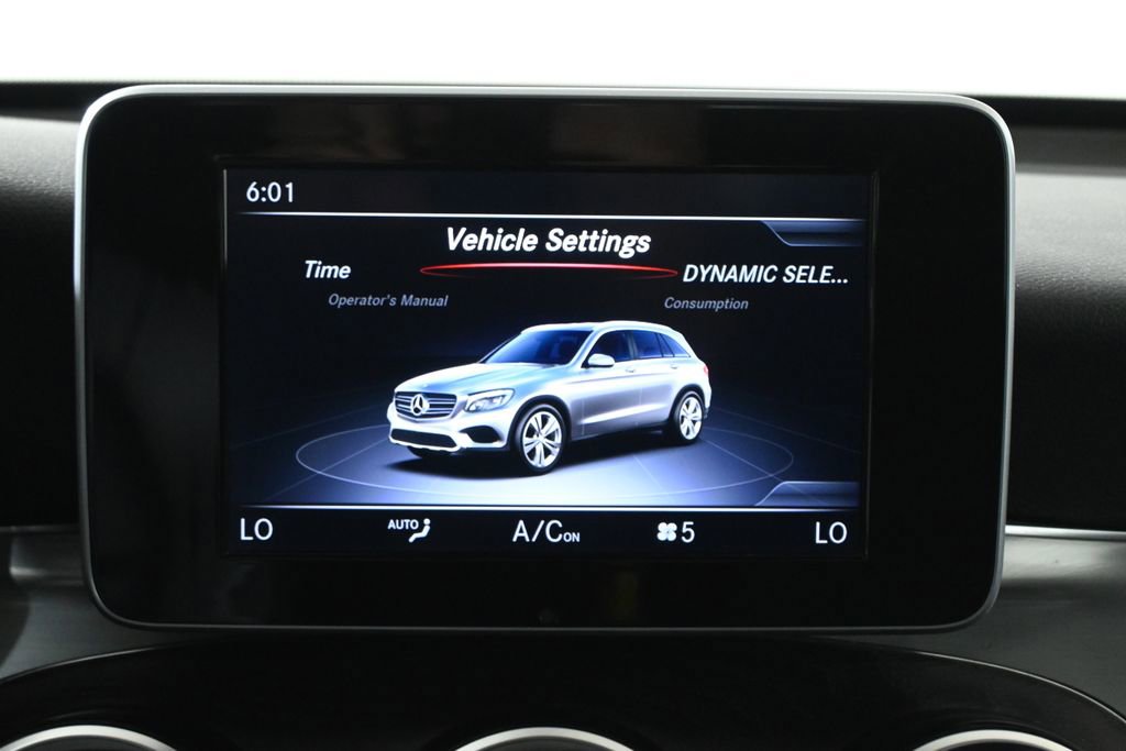 Used 2019 Mercedes-Benz GLC 300 4MATIC image 11