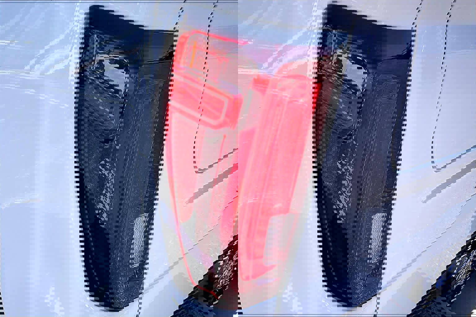 Certified 2025 GMC Sierra 1500 SLT RWD image 28