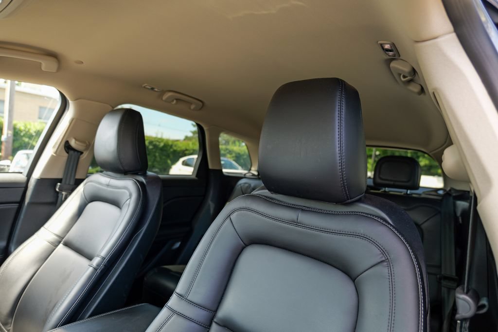 Used 2023 Lincoln Corsair AWD image 23