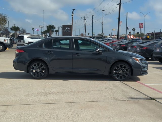 Used 2026 Toyota Corolla SE image 4