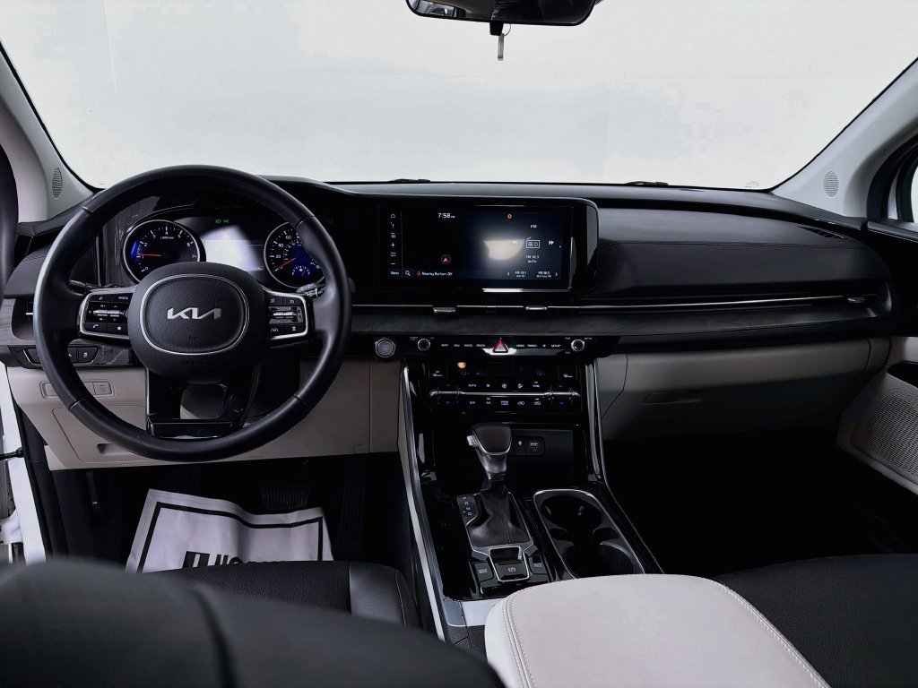 Certified 2024 Kia Carnival EX FWD image 22