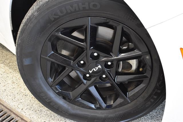 Used 2025 Kia K5 LXS image 28