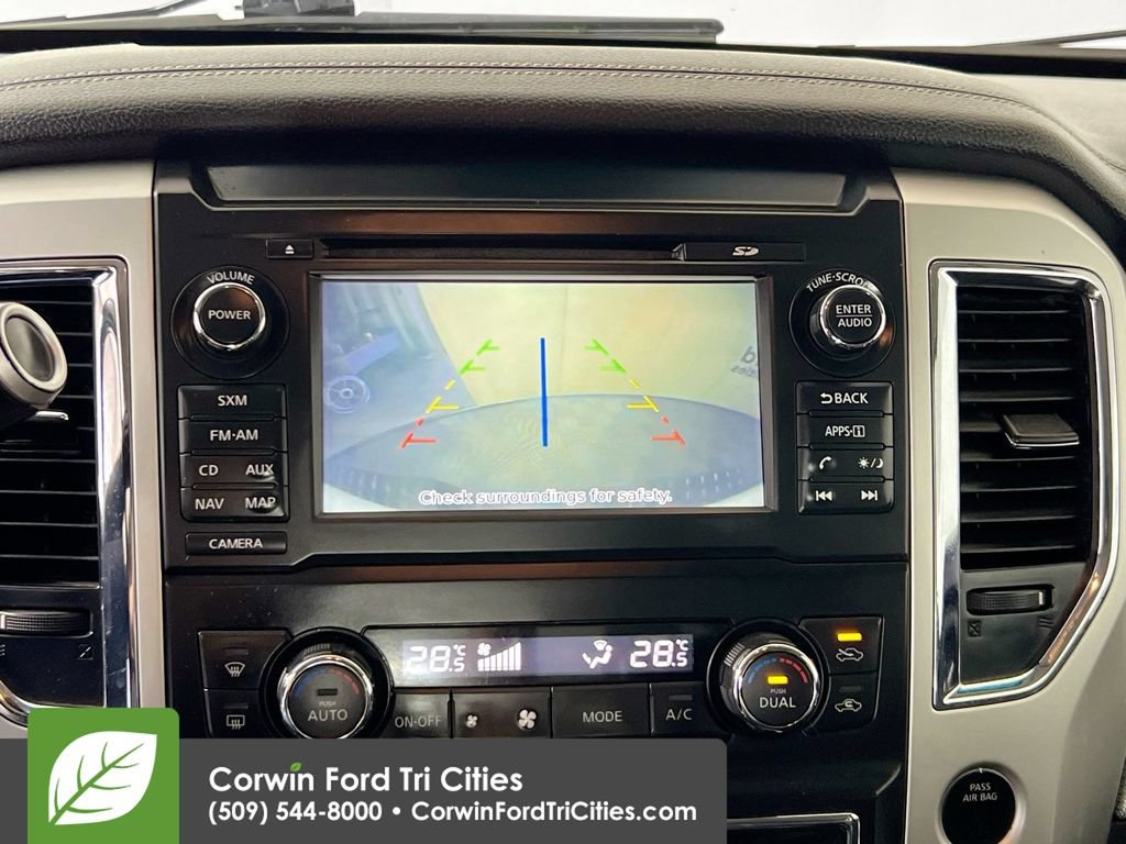 Used 2018 Nissan Titan PRO-4X AWD/4WD image 20