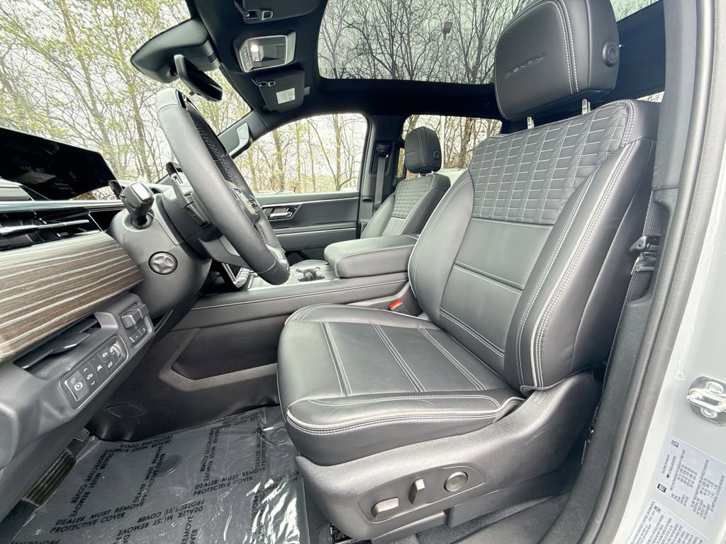 Used 2024 GMC Sierra EV Denali image 13