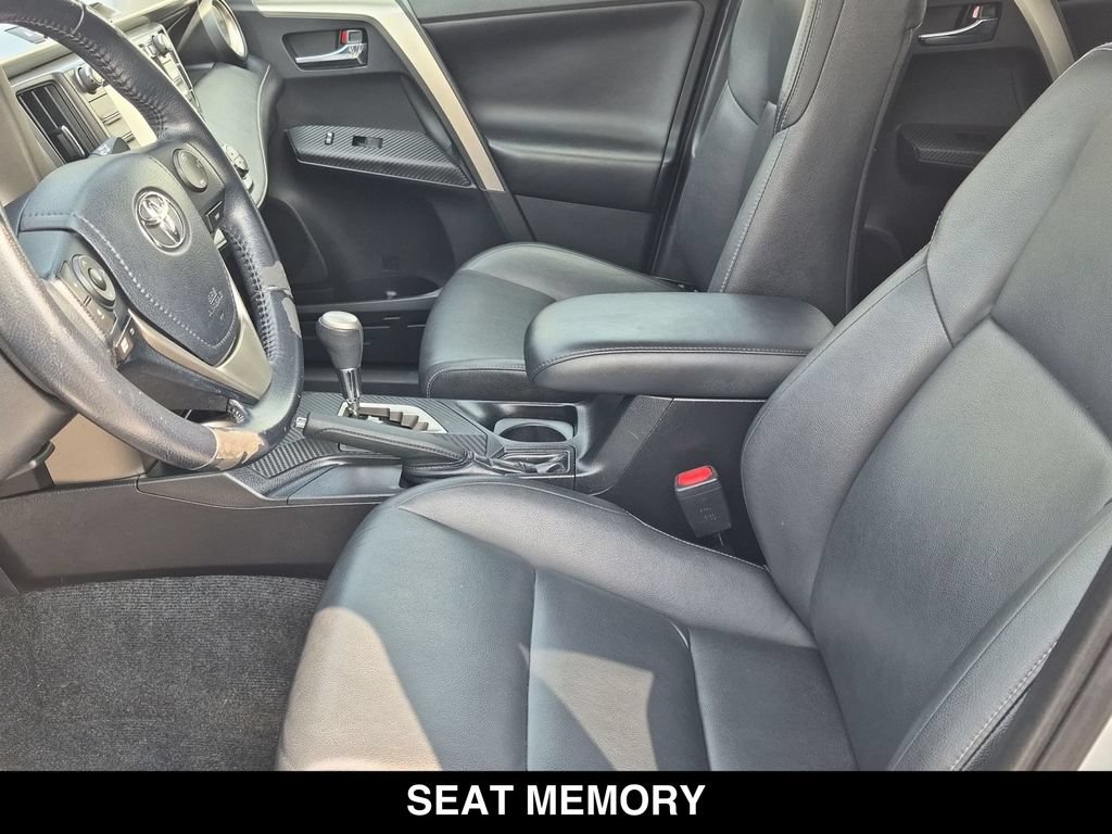 Used 2015 Toyota RAV4 Limited w/ Outdoor Package AWD/4WD image 19