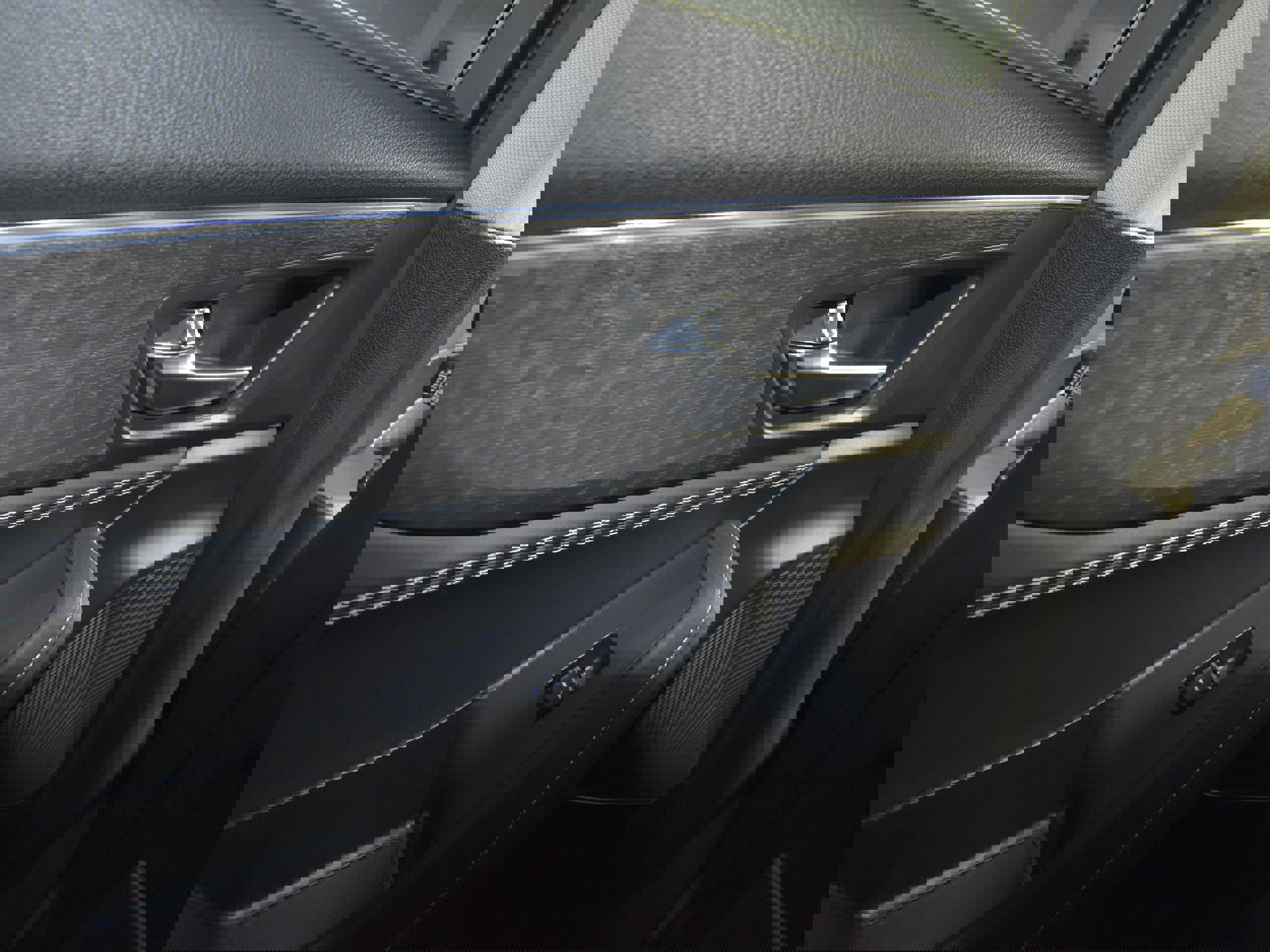 Used 2023 Acura MDX SH-AWD w/ Advance Package image 26