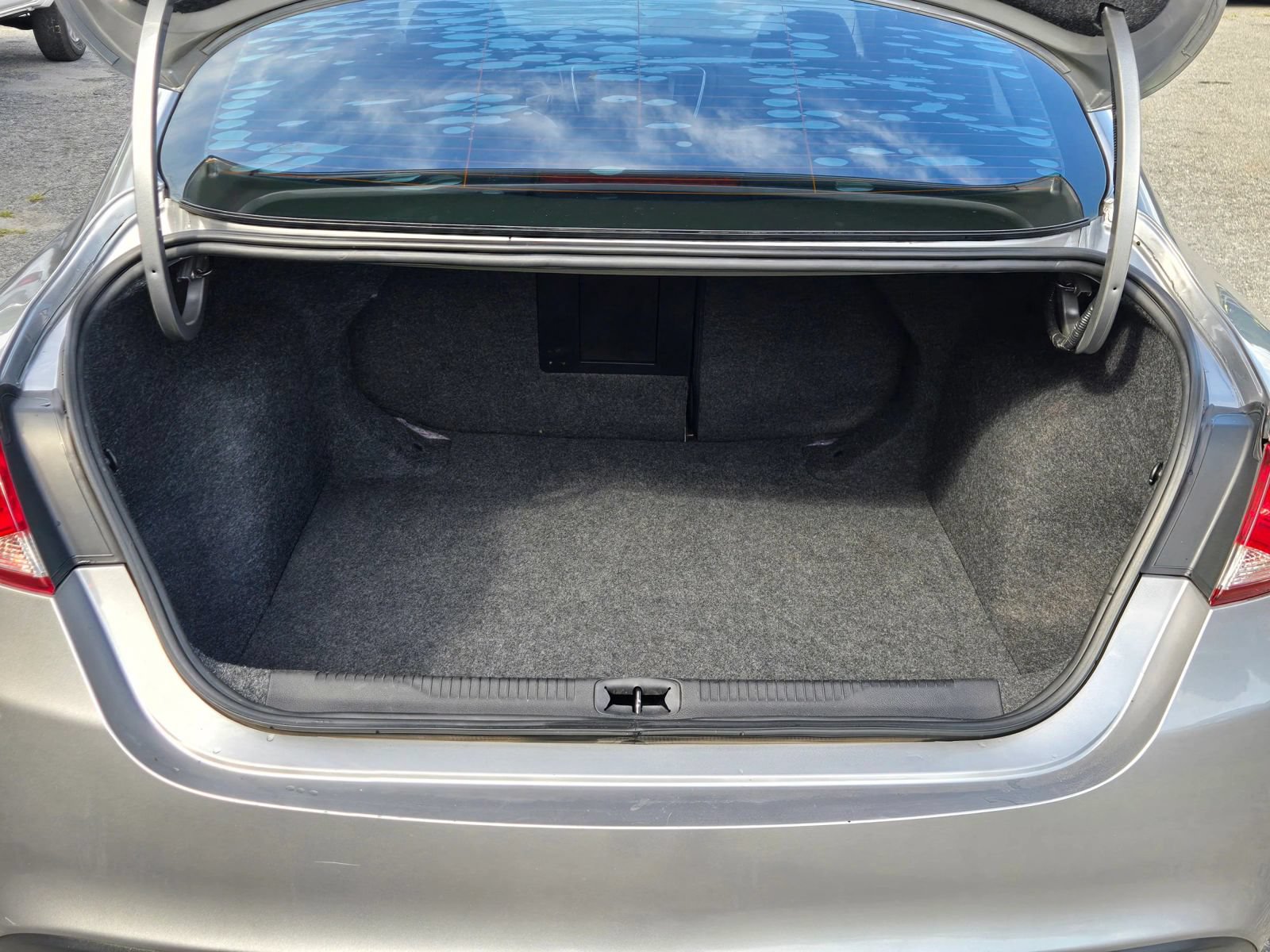 Used 2017 Chrysler 200 Limited Platinum FWD image 9