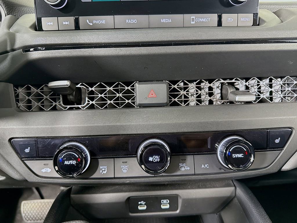 Certified 2023 Honda Accord EX image 18