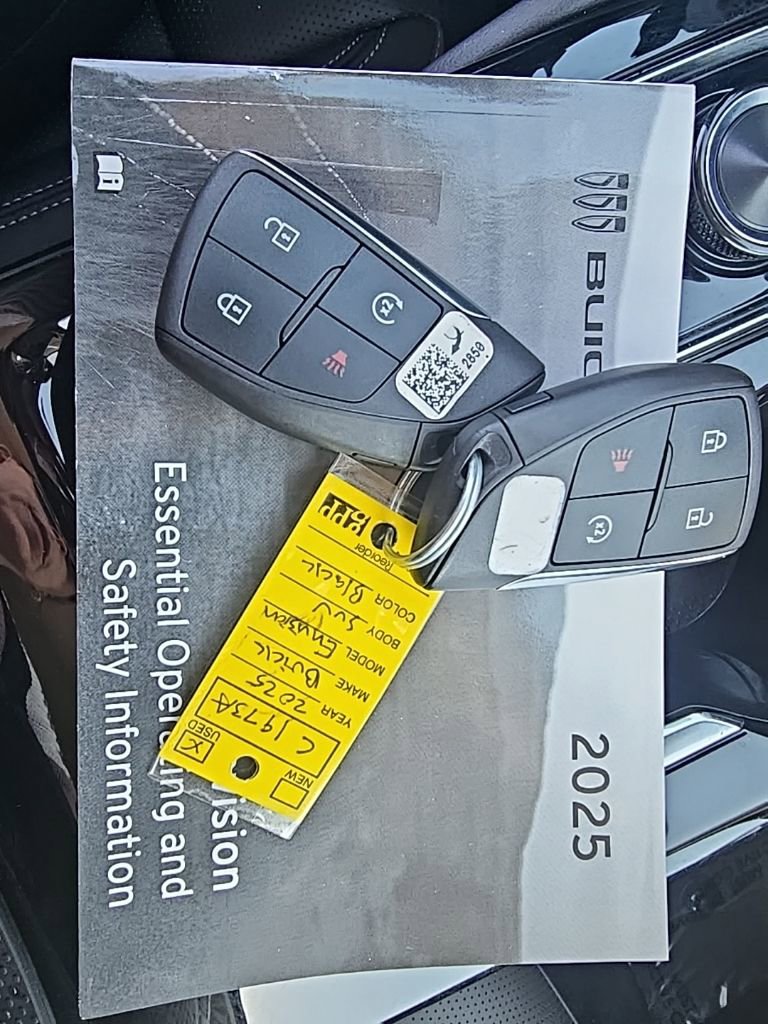 Certified 2025 Buick Envision Preferred image 20